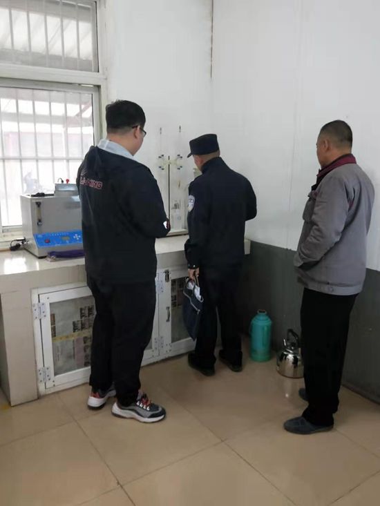 旗公安局到魯蒙公司開展易制毒檢查工作33
