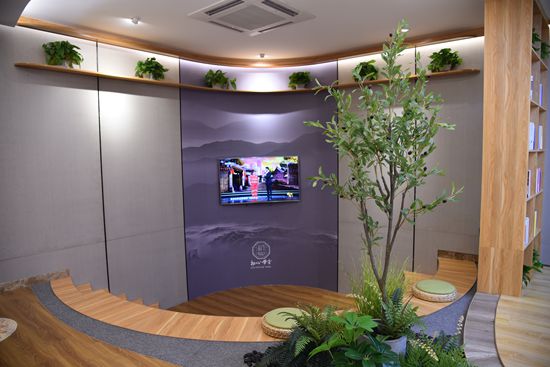 不忘初心 牢記使命 加強主題教育平臺建設 ——重山集團“初心學堂”黨建文化館順利竣工49