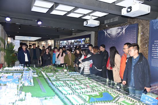 山東理工大學(xué)MBA移動課堂走進重山集團31