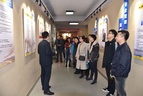 山東理工大學(xué)MBA移動課堂走進重山集團31