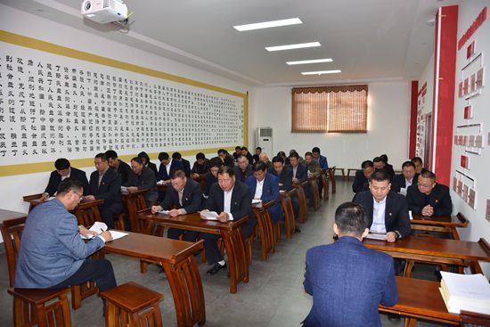 進(jìn)學(xué)堂 學(xué)黨章，守初心 擔(dān)使命——集團(tuán)黨總支開(kāi)展黨員開(kāi)放式組織生活19