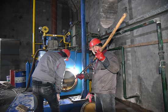 大修進(jìn)行時(shí)，這里有一群可愛的重山人......41