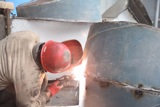 大修進(jìn)行時(shí)，這里有一群可愛的重山人......41