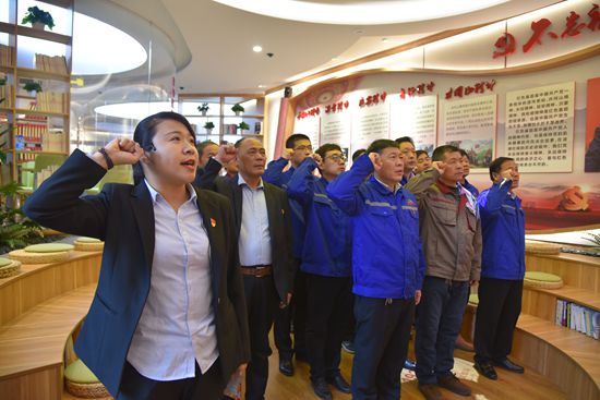 開展主題黨日活動(dòng) 提升黨性修養(yǎng) ——魯中水泥、南韓學(xué)校黨支部黨員走進(jìn)初心學(xué)堂64