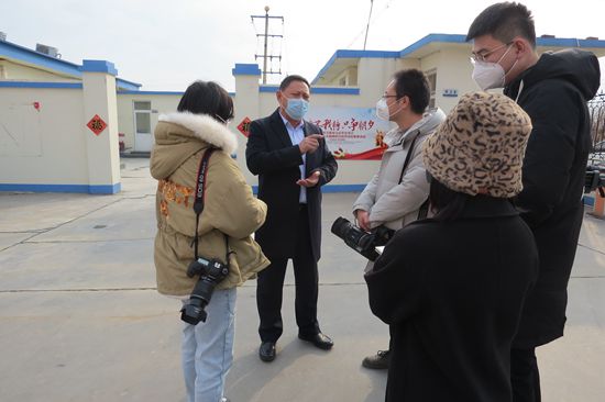 黃驊市電視臺(tái)到黃驊三陽采訪報(bào)道63