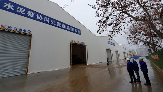 嚴(yán)防死守戰(zhàn)疫情 攻堅克難抓復(fù)產(chǎn)14