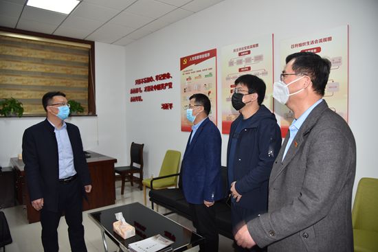 省派工作組指導集團疫情防控工作92