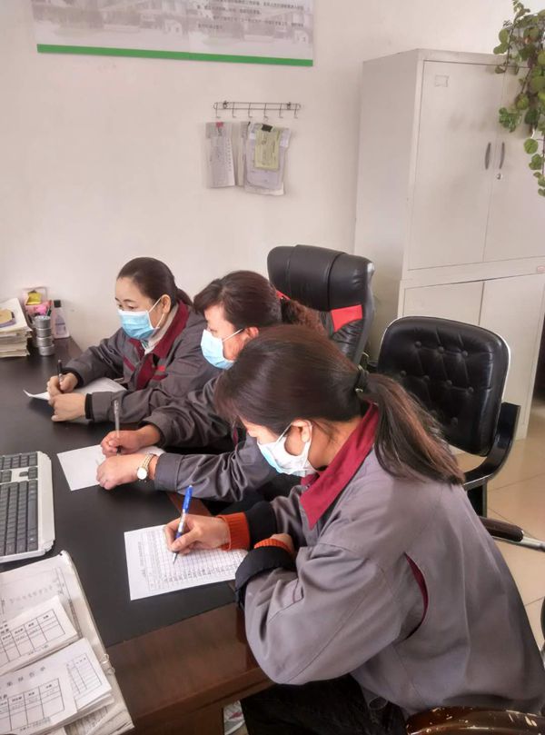 魯蒙公司化驗(yàn)室組織專(zhuān)題培訓(xùn)72