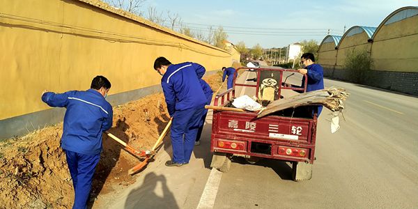 讓雷鋒精神成為黨員最美底色——魯中水泥、重山光電黨支部組織學(xué)雷鋒志愿活動87