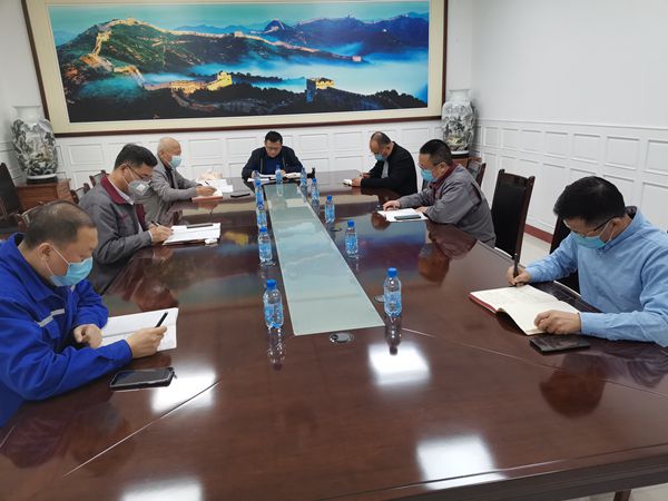 腳踏實(shí)地守初心  立足崗位履使命  ——重山光電、集團(tuán)機(jī)關(guān)黨支部組織召開(kāi)一季度黨員大會(huì)59