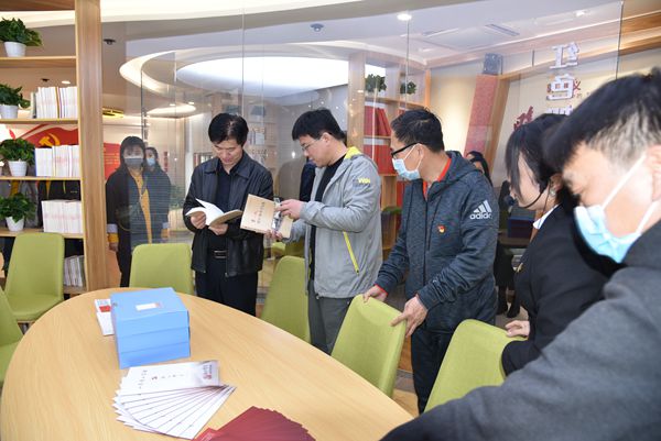 淄川區(qū)黨建工作實(shí)訓(xùn)班到集團(tuán)參觀學(xué)習(xí)30