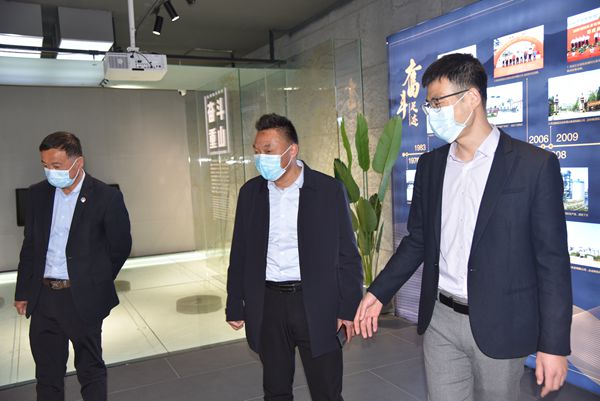 七河生物公司到集團參觀交流 42