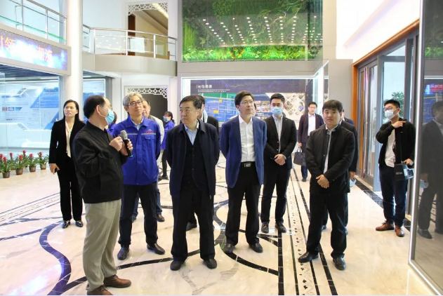 市政協(xié)主席叢錫鋼到重山集團(tuán)調(diào)研16