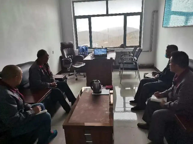 螢澤礦業(yè)組織“致良知”集體學(xué)習(xí)73