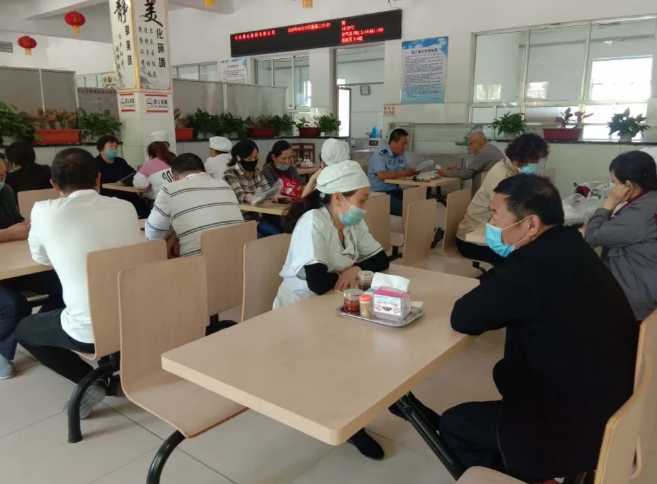 集團辦公室組織集體學習10