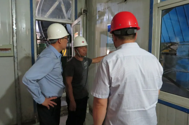 黃驊市應(yīng)急管理局到黃驊三陽指導(dǎo)檢查98