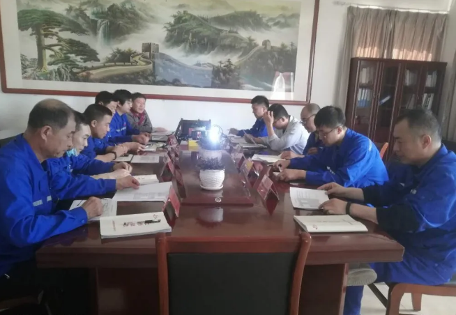 魯蒙水泥召開(kāi)月度經(jīng)營(yíng)分析會(huì)88