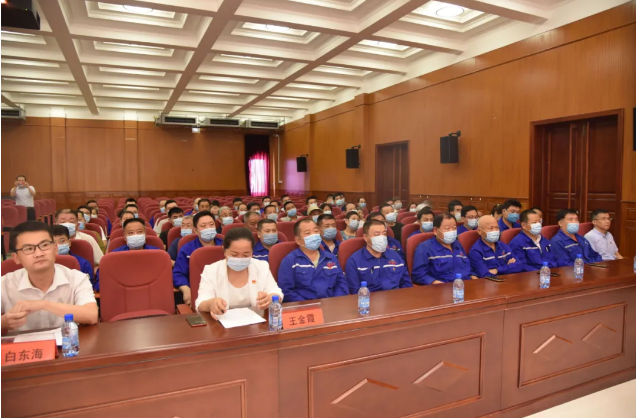 集團黨員參加南韓村慶祝建黨九十九周年大會99