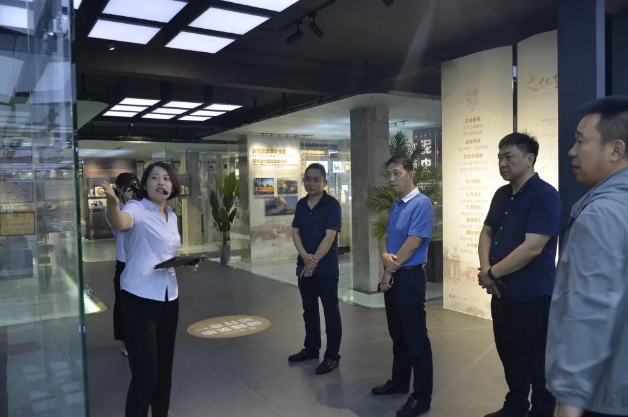 海信集團地產(chǎn)公司到魯中水泥參觀考察28