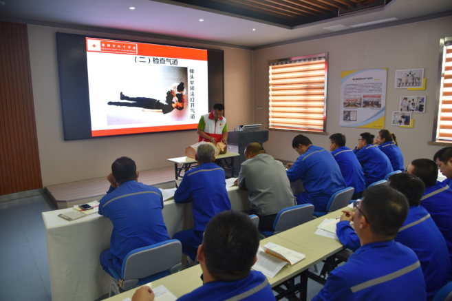 淄川區(qū)紅十字會應(yīng)急救護培訓(xùn)基地在重山集團掛牌成立67