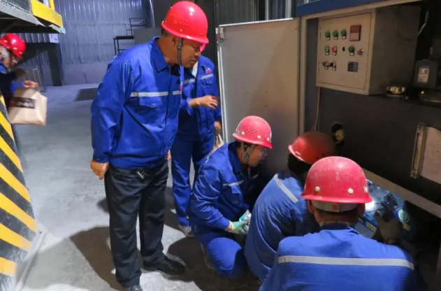 知行合一，情暖雙節(jié) 黃驊三陽總經(jīng)理王軍林慰問堅(jiān)守一線員工58