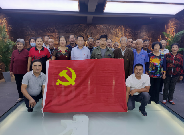 守初心  擔使命 為民服務不止步       —昆侖鎮(zhèn)小范村黨支部到重山集團開展開放式組織生活35