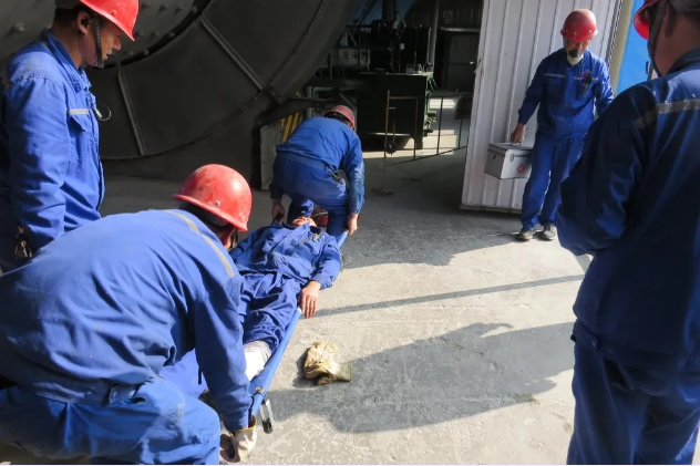 黃驊三陽開展有限空間作業(yè)救援演練92