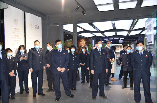 不忘初心 牢記宗旨—— 淄川區(qū)稅務(wù)局組織黨員到重山集團(tuán)開展開放式組織生活84