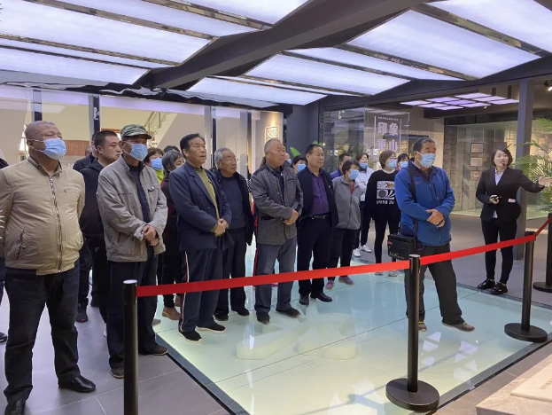 感受重山發(fā)展新面貌—— 北韓村村民參加重山集團(tuán)企業(yè)開放日活動(dòng)4