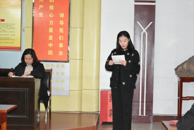 南韓村黨支部、南韓化工黨支部 召開接收正式黨員大會(huì)73