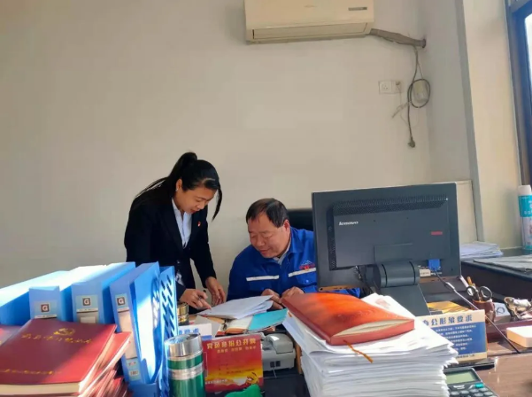 集團(tuán)黨委開展11月份黨建工作督查53